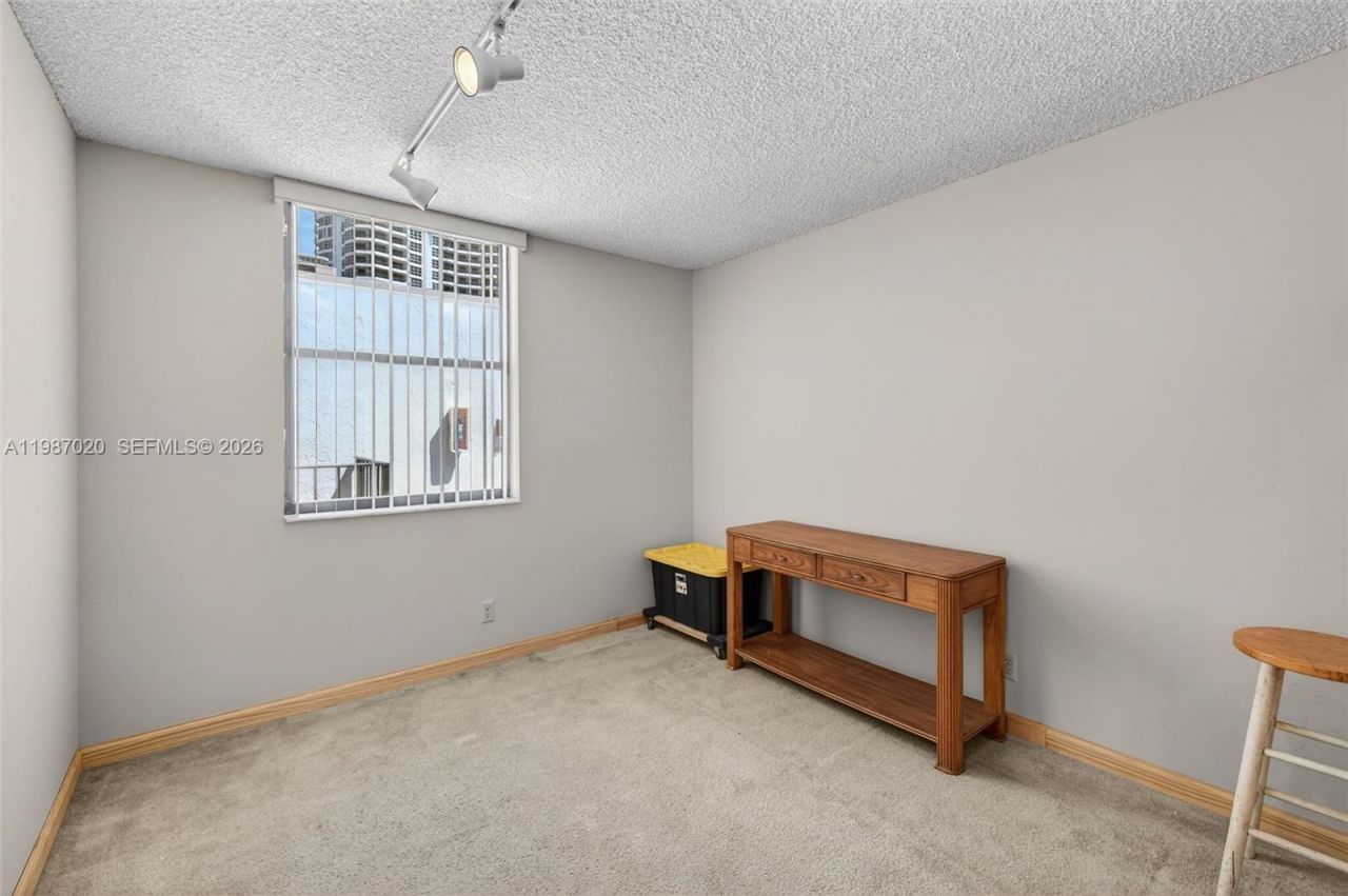 3350 NE 192nd St, Unit 5H-B, Aventura, FL 33180 Photo