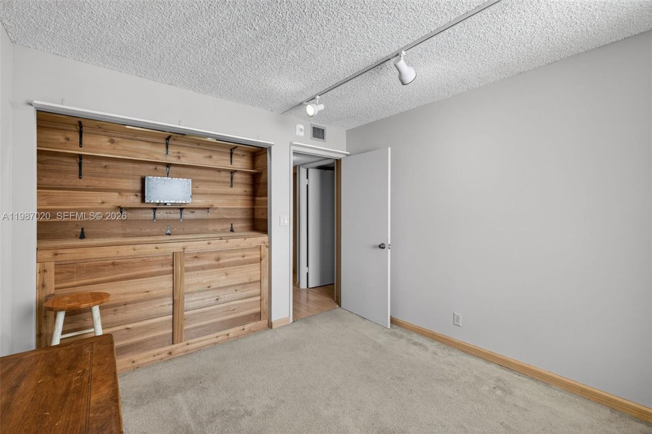 3350 NE 192nd St, Unit 5H-B, Aventura, FL 33180 Photo