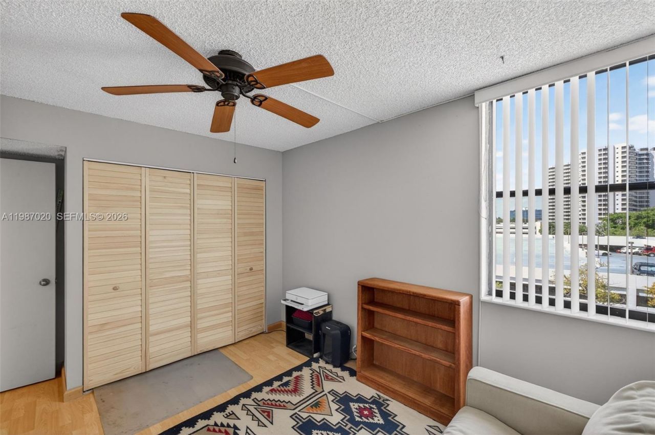 3350 NE 192nd St, Unit 5H-B, Aventura, FL 33180 Photo