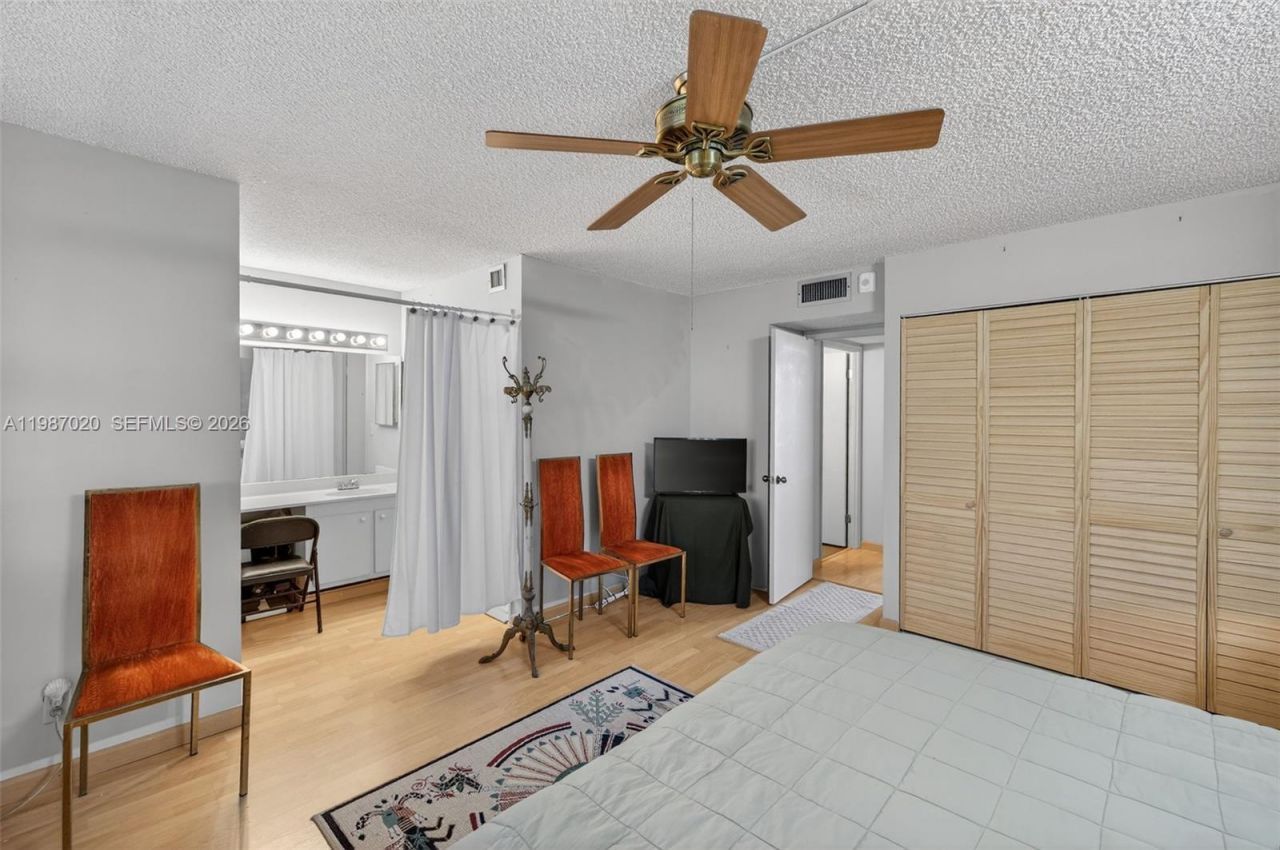 3350 NE 192nd St, Unit 5H-B, Aventura, FL 33180 Photo