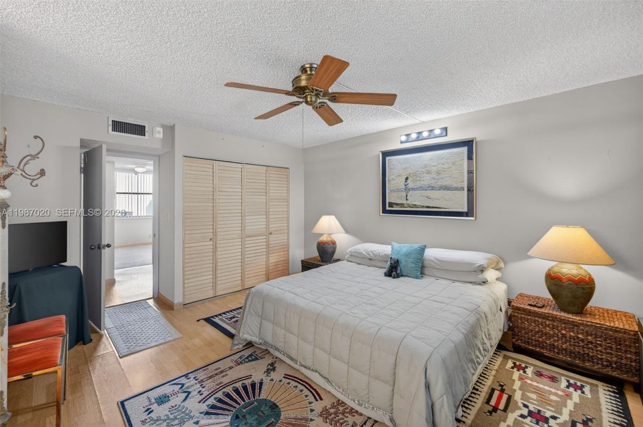 3350 NE 192nd St, Unit 5H-B, Aventura, FL 33180 Photo