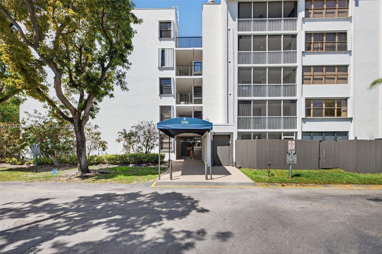 3350 NE 192nd St, Unit 5H-B, Aventura, FL 33180 Photo