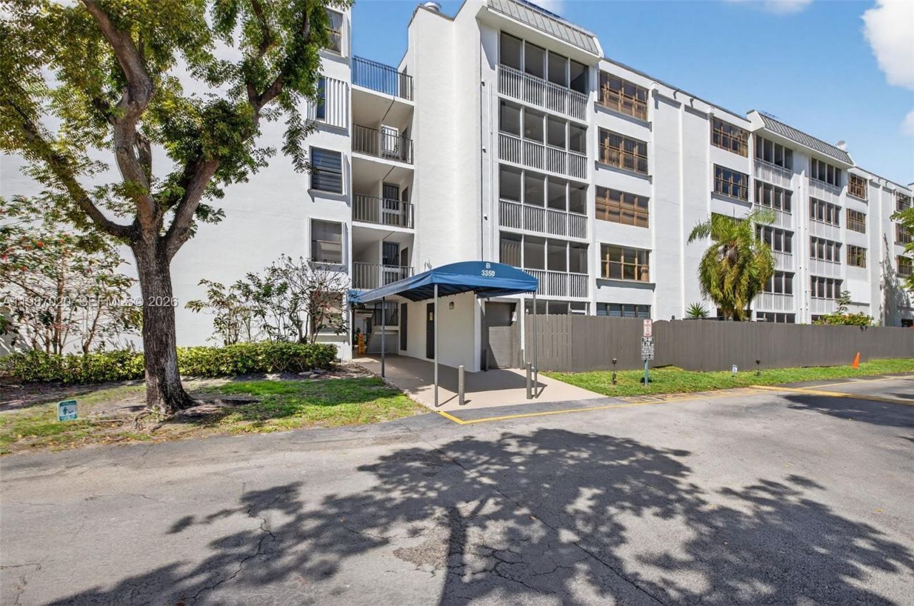3350 NE 192nd St, Unit 5H-B, Aventura, FL 33180 Photo
