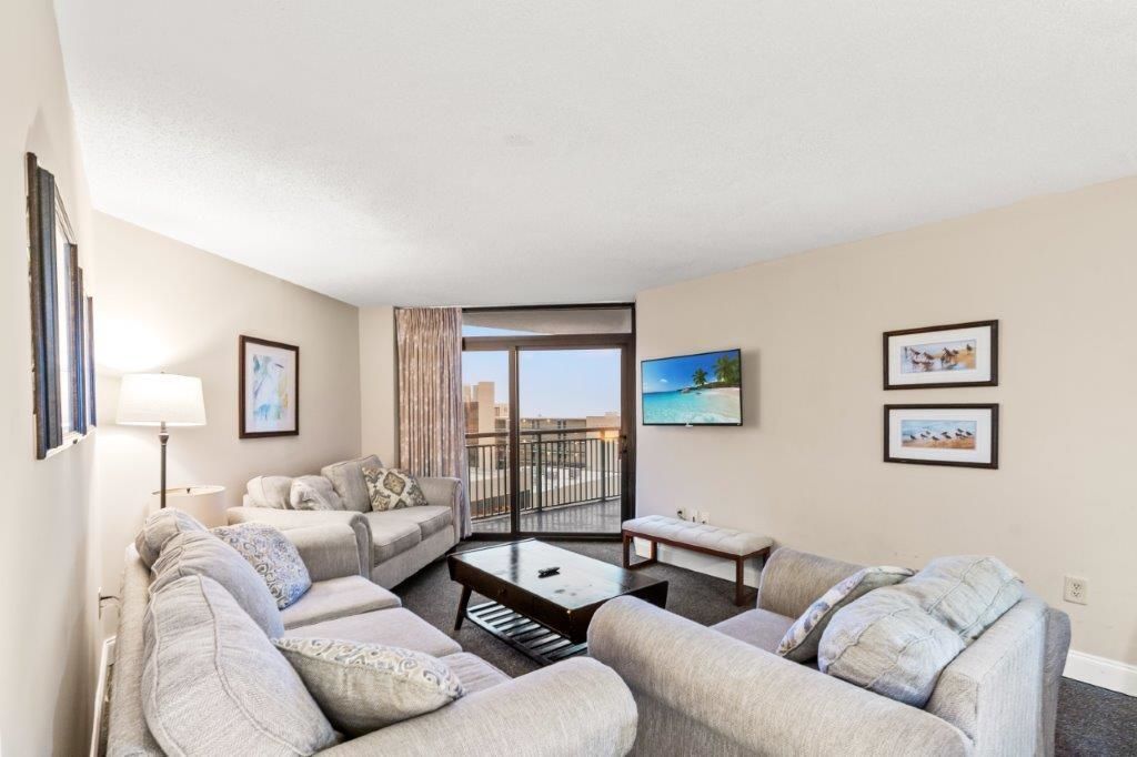 201 74th Ave. N Photo 4