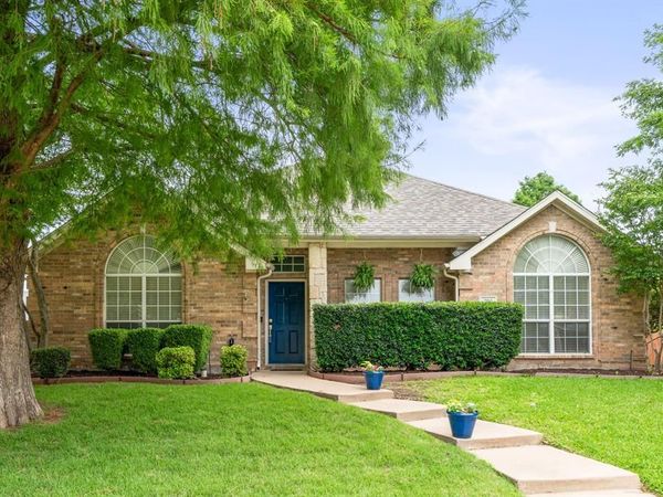 205 Crepe Myrtle Lane, Murphy, TX 75094