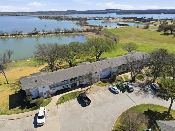 108 Harbor Drive, Unit 102, Runaway Bay, TX 76426