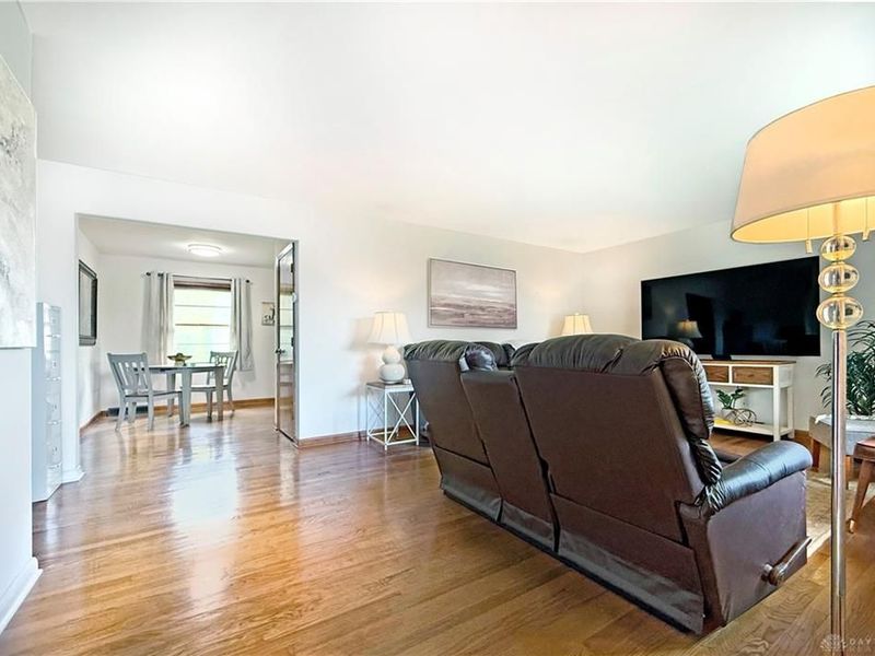 2215 Wellington Road, Middletown, OH 45044 Photo 4