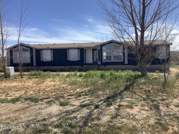 25317 W Talking Wind Trail, Willcox, AZ 85643