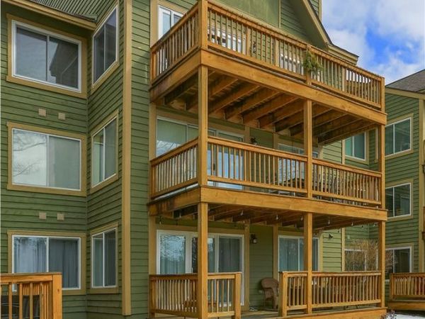 5306 Summit Dr, Hidden Valley, PA 15502