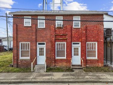 100 W Pearl Street, Warsaw, KY 41095