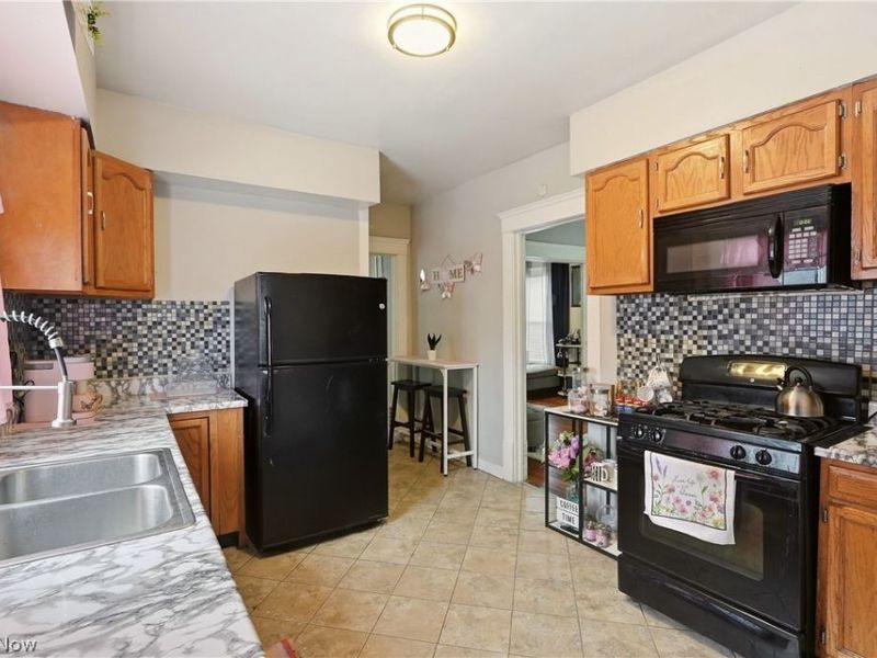 975 Raymond Street , Akron, OH 44307 Photo 18