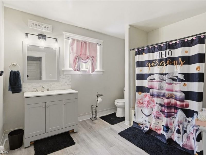 975 Raymond Street , Akron, OH 44307 Photo 19