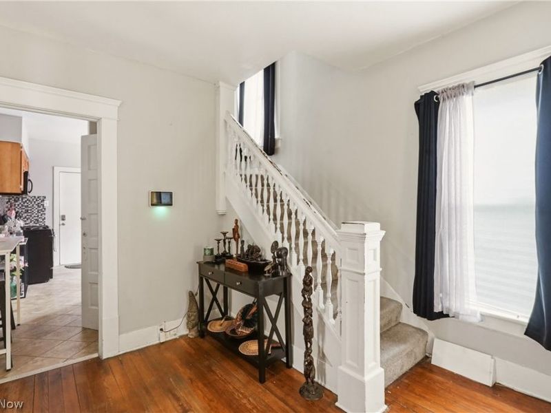 975 Raymond Street , Akron, OH 44307 Photo 4