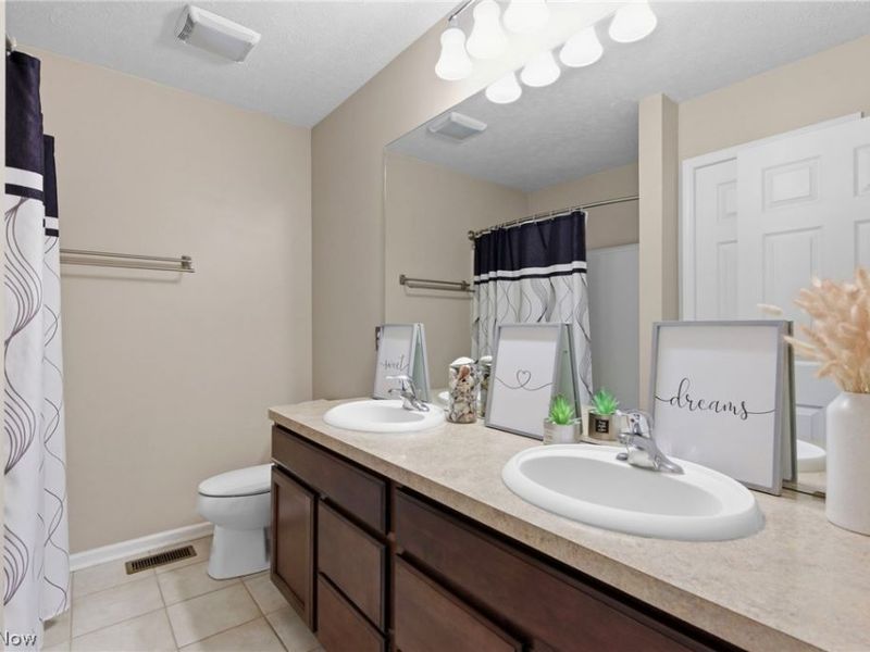 3998 Gardiner Run, Akron, OH 44321 Photo 17