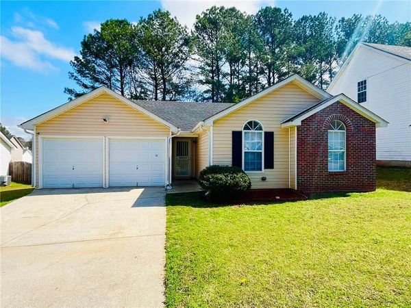 2713 Rambling Way , Lithonia, GA 30058