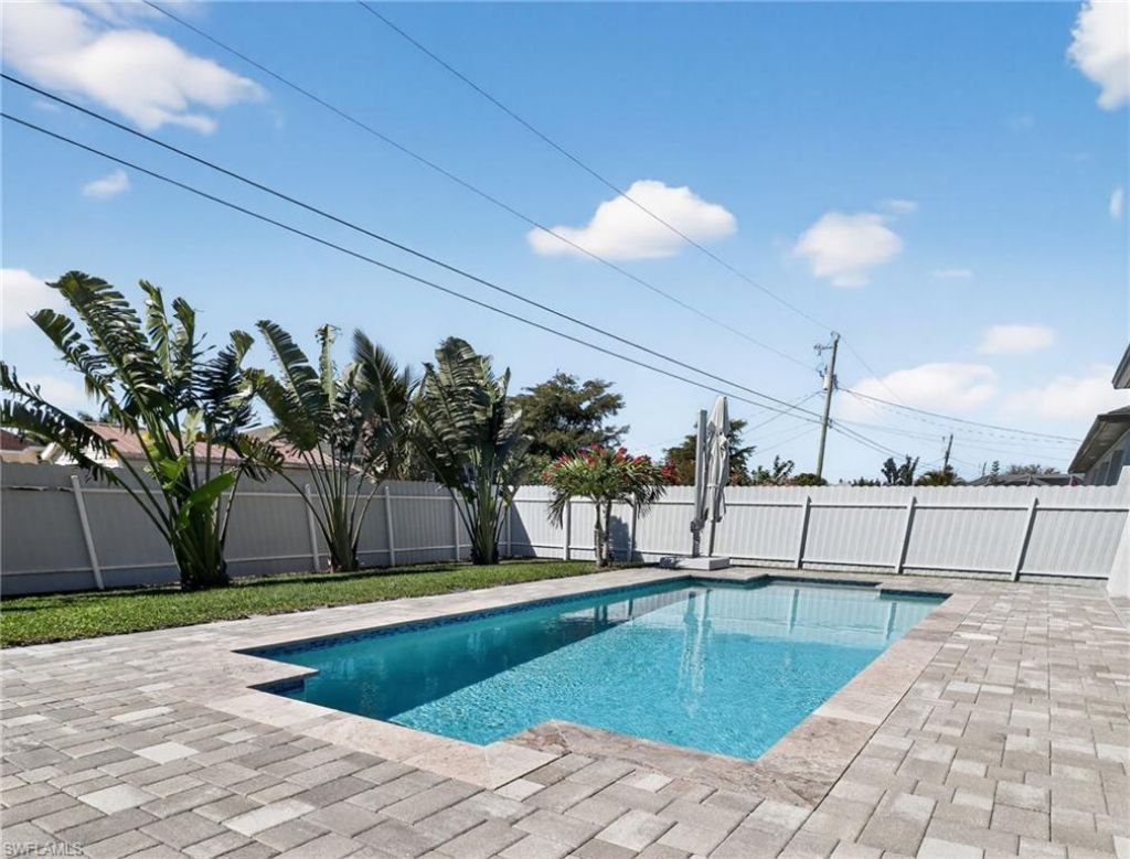 1920 SW 2nd Ter, Cape Coral, FL 33991 Photo