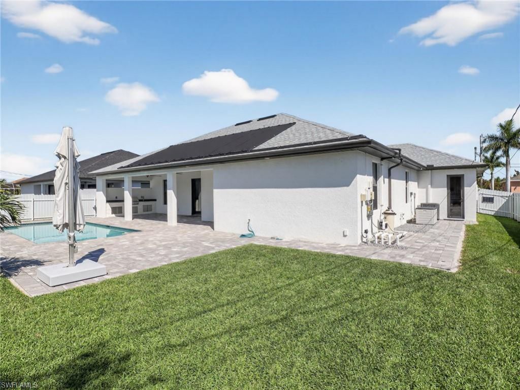 1920 SW 2nd Ter, Cape Coral, FL 33991 Photo