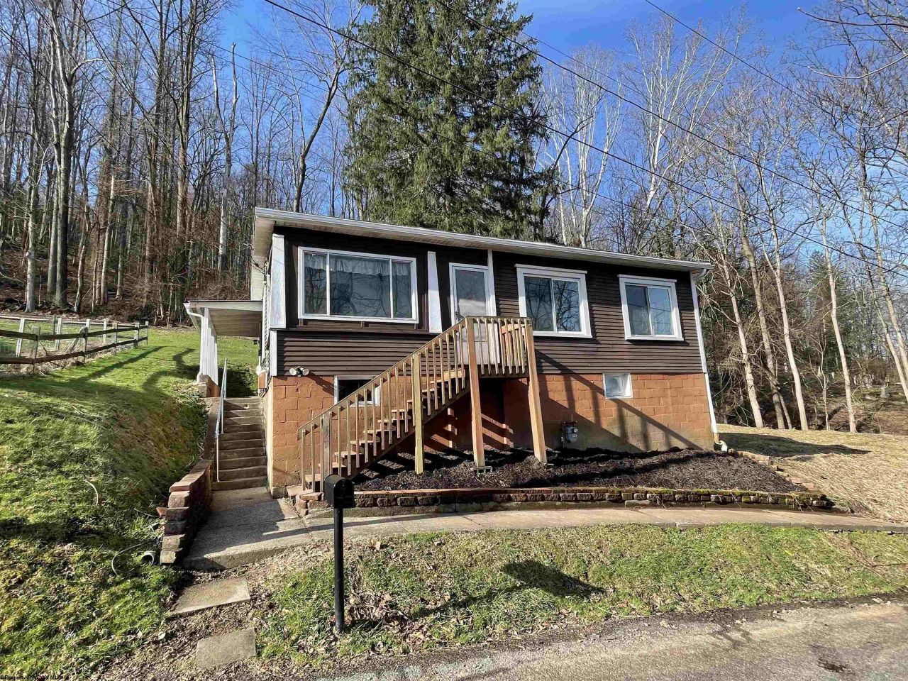 232 Wilson Street, Weston, WV 26452 Main Photo