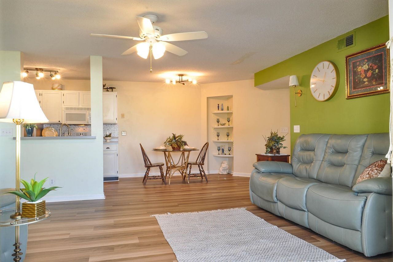 8642 Southbridge Dr.  Photo 14