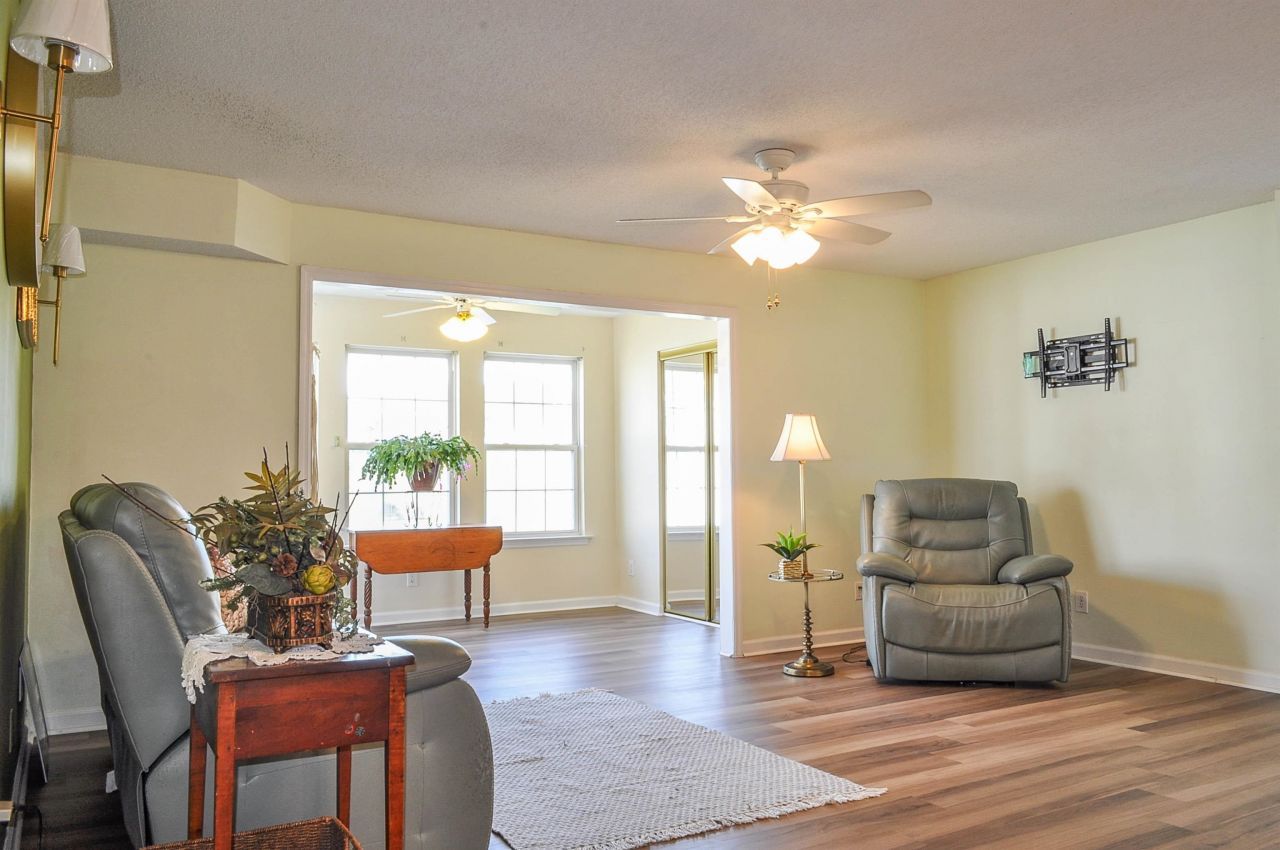 8642 Southbridge Dr.  Photo 18