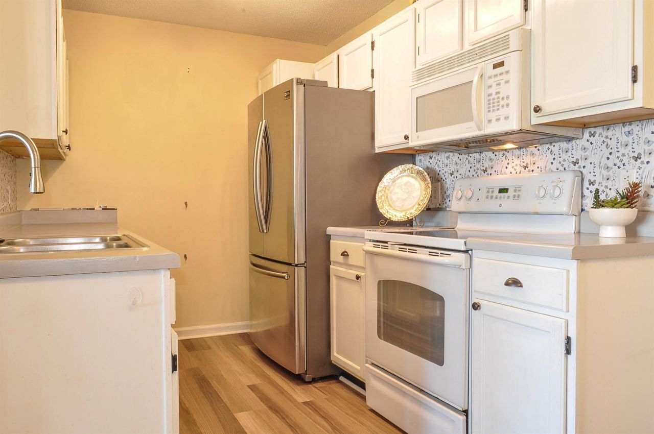 8642 Southbridge Dr.  Photo 25