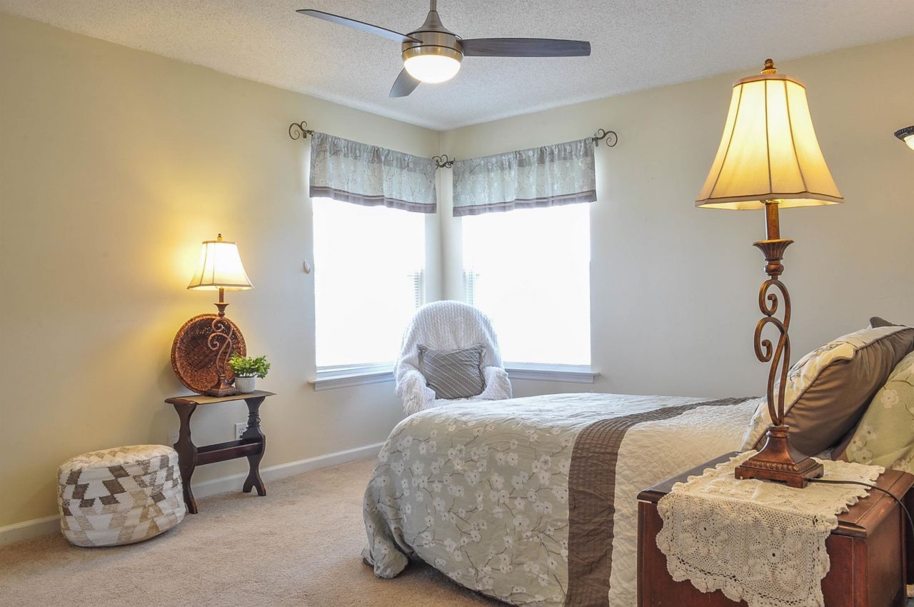 8642 Southbridge Dr.  Photo 32