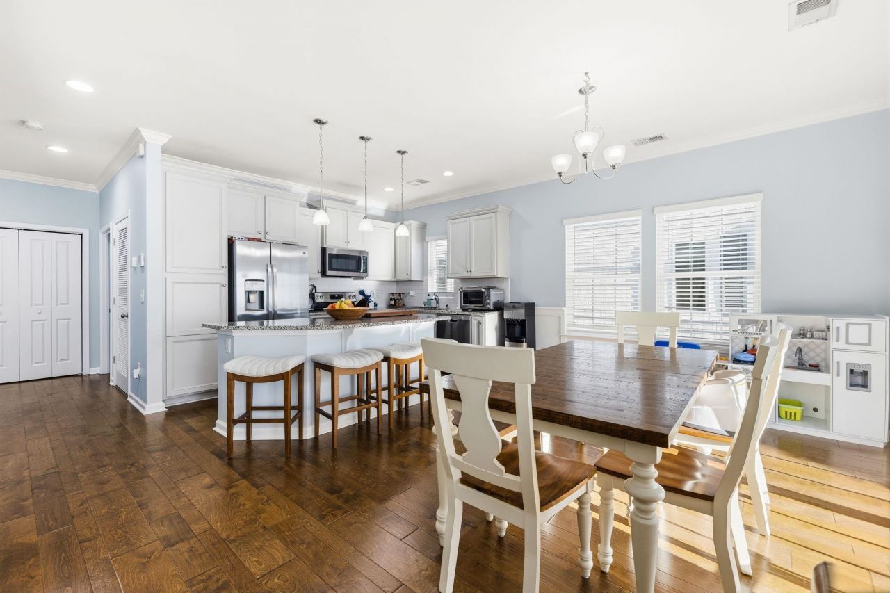 138 Marblehead Ct. Photo 16
