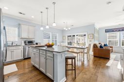 138 Marblehead Ct. photo 4