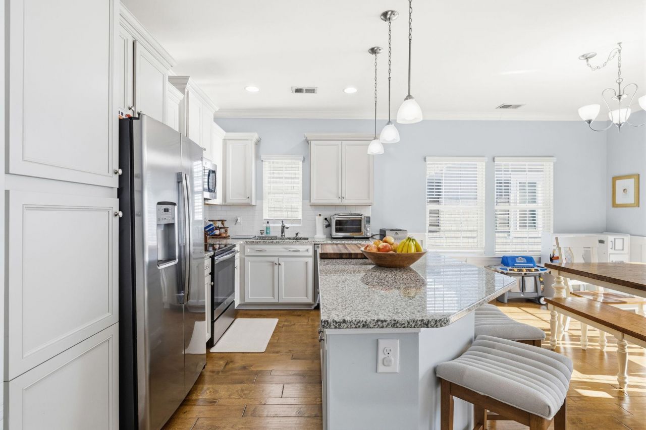 138 Marblehead Ct. Photo 5
