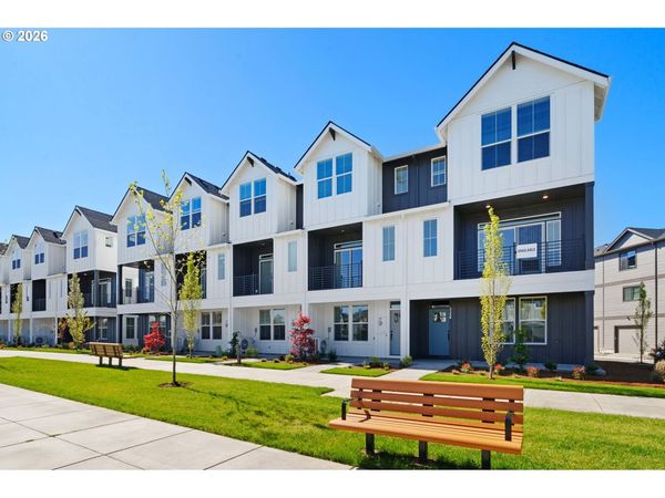 3397 SE EVERWOOD LN, Hillsboro, OR 97123