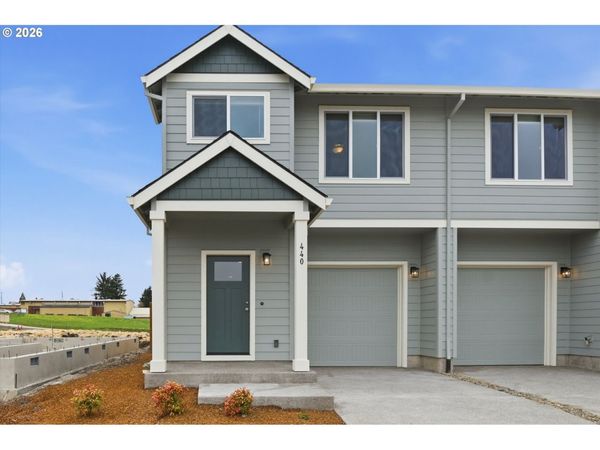 440 E Wilson ST, Carlton, OR 97111