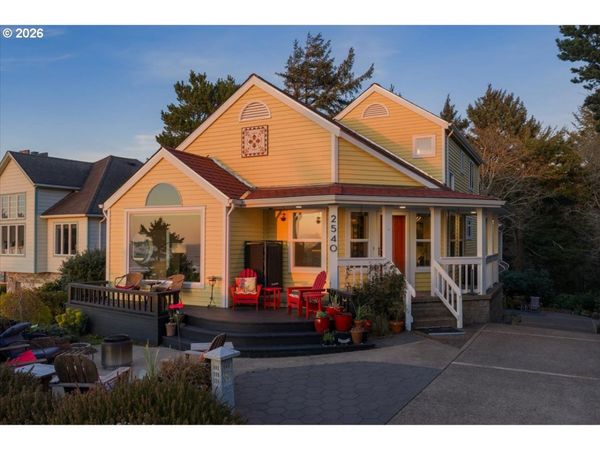 2540 NW PACIFIC ST, Newport, OR 97365