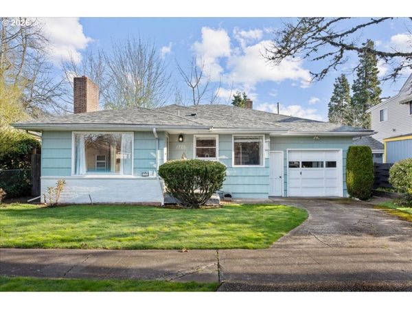 1725 GRANT NE ST, Salem, OR 97301