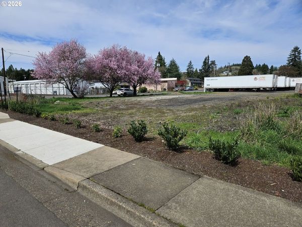 815 Applegate, Unit Lot 1, Philomath, OR 97370