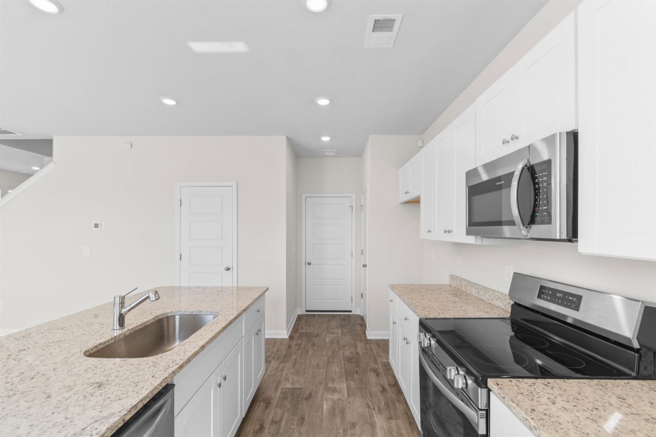 172 Cypress Hollow Dr. Photo 10