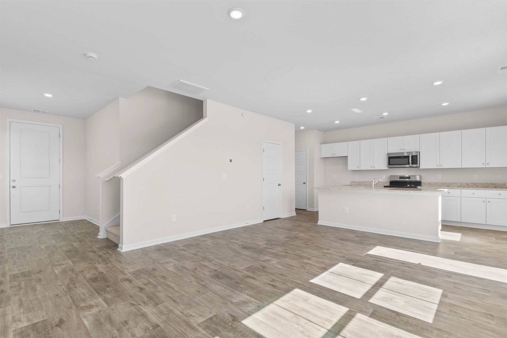 172 Cypress Hollow Dr. Photo 8