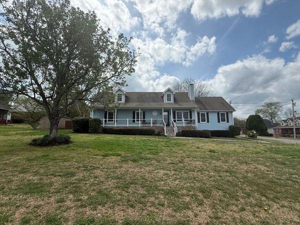 208 Saint Pauls Ln, Smyrna, TN 37167