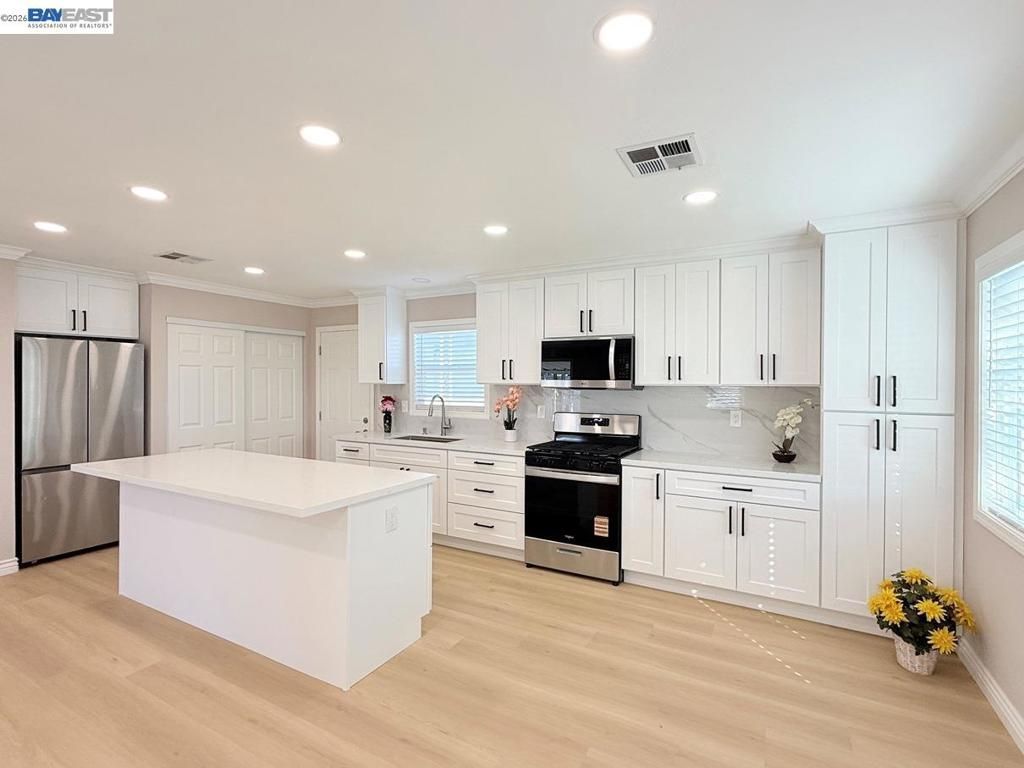 312 Winnipeg Green, Fremont, CA 94538 Main Photo