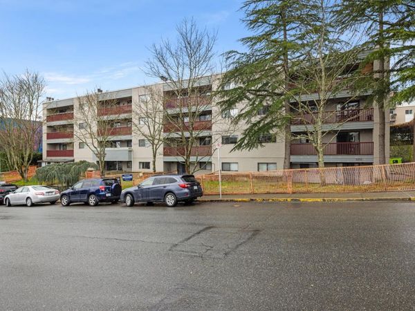 3255 Glasgow Ave , Unit 215, Saanich, BC V8X 2S4