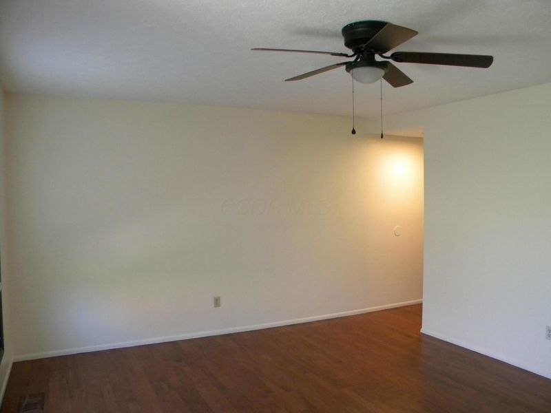 501 Clairbrook Avenue , Unit JG8, Columbus, OH 43228 Photo 14