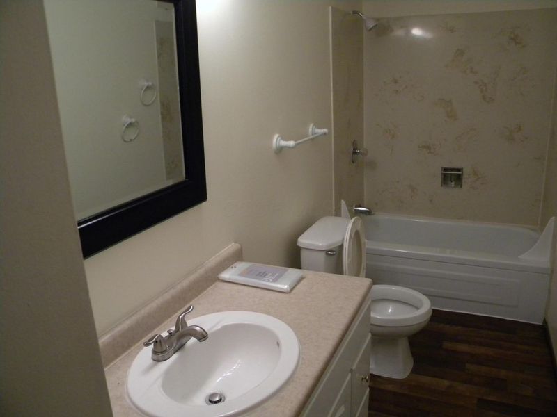 501 Clairbrook Avenue , Unit JG8, Columbus, OH 43228 Photo 23