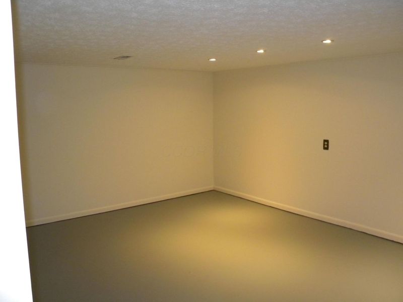 501 Clairbrook Avenue , Unit JG8, Columbus, OH 43228 Photo 26