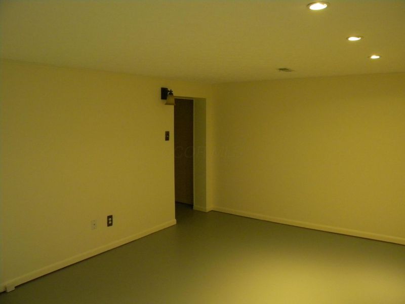 501 Clairbrook Avenue , Unit JG8, Columbus, OH 43228 Photo 27