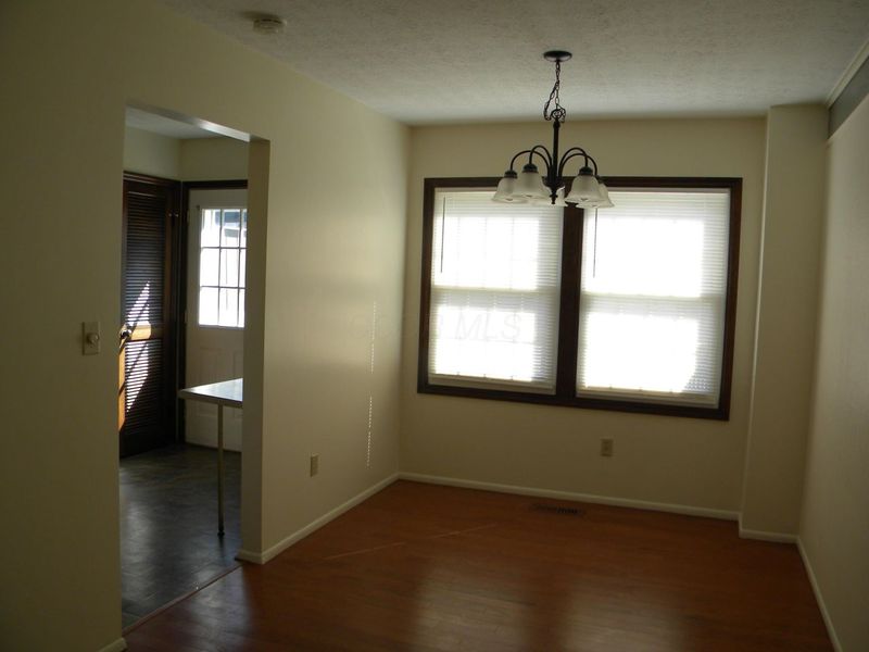 501 Clairbrook Avenue , Unit JG8, Columbus, OH 43228 Photo 9