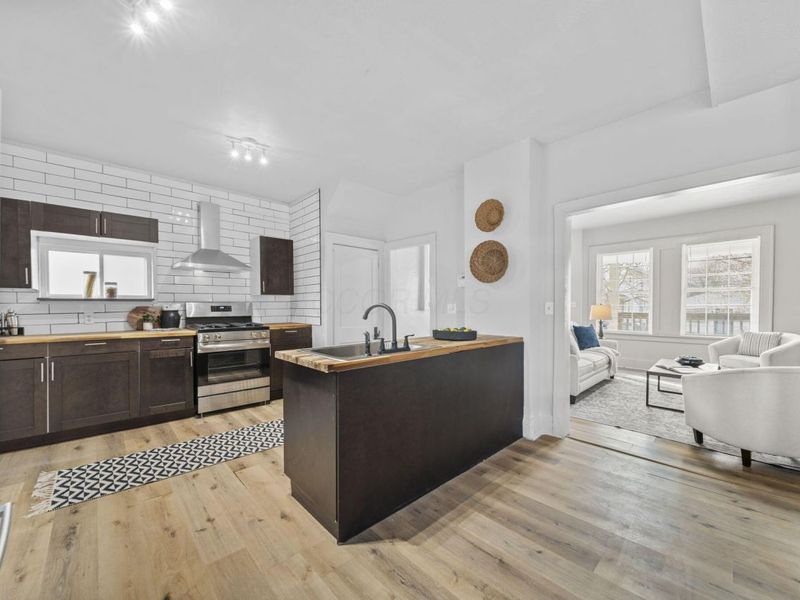 796 E 4th Avenue , Columbus, OH 43201 Photo 9