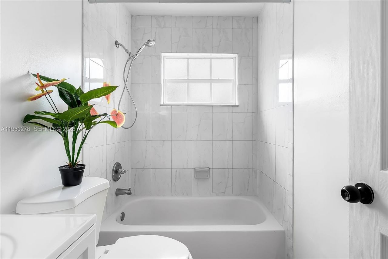 2327 NW 52nd Ct , Unit 2327, Fort Lauderdale, FL 33309 Photo