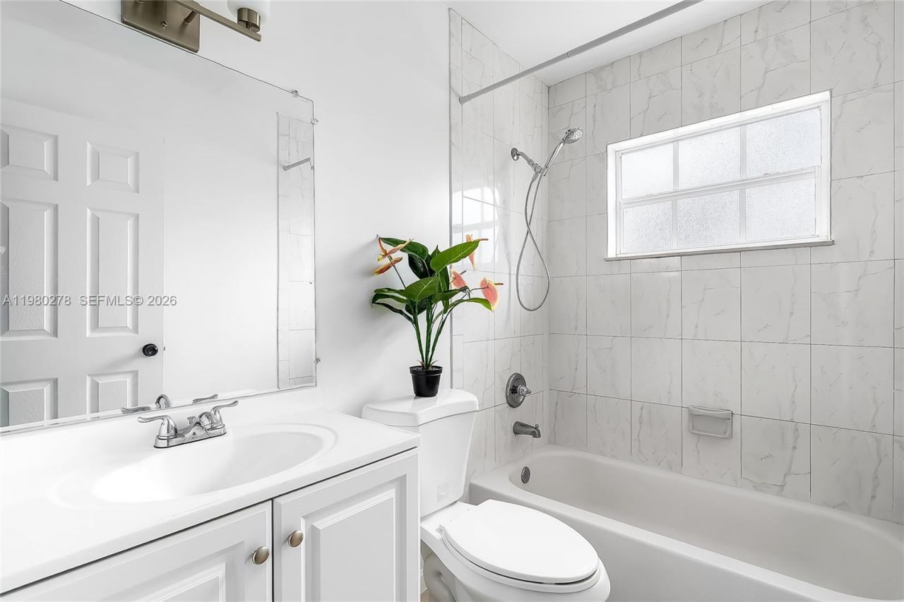 2327 NW 52nd Ct , Unit 2327, Fort Lauderdale, FL 33309 Photo