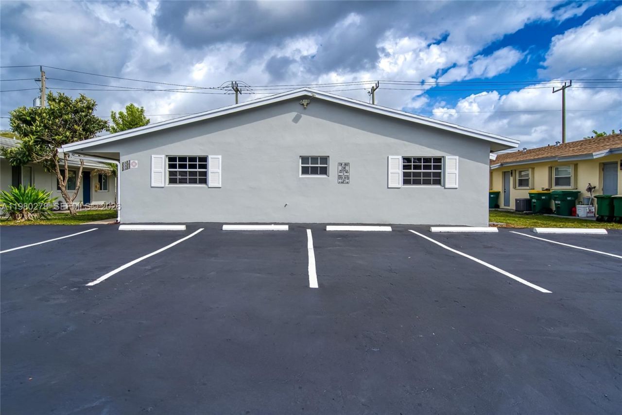 2327 NW 52nd Ct , Unit 2327, Fort Lauderdale, FL 33309 Photo