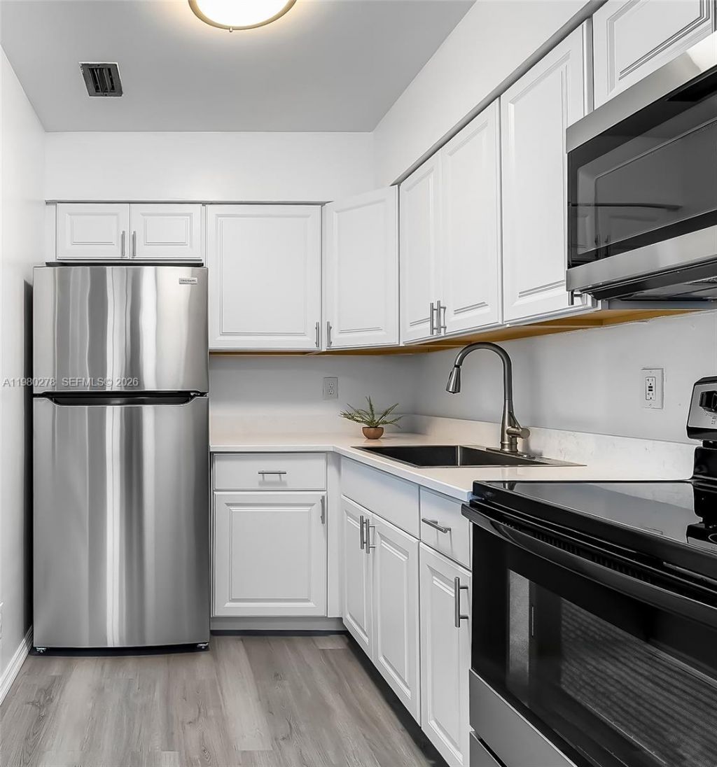 2327 NW 52nd Ct, Unit 2327, Fort Lauderdale, FL 33309 Photo