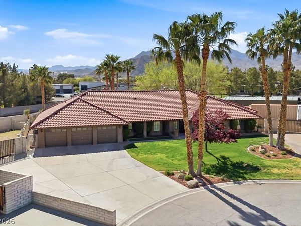 4925 N Juliano Road , Las Vegas, NV 89149